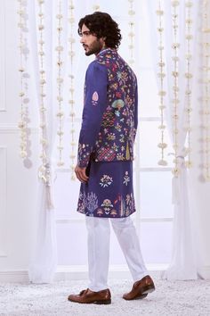 Multicolor, navy bundi with kalamkari thread embroidery in floral pattern. Paired with kurta and pant. - Aza Fashions Kurta Set Men, Nehru Jacket For Men, Kurta Set For Men, Nehru Jacket, Nehru Jackets, Kurta With Pants, Thread Embroidery, Silk Embroidery, Jacket Pattern