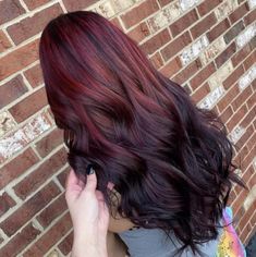 29 Stunning Examples of Reverse Ombré Hair Reverse Ombre Hair, Dark Burgundy Hair, Black Hair Ombre, Mahogany Hair, Reverse Ombre, Red Ombre Hair, Red Hair Inspo, Bold Hair Color, Dark Red Hair