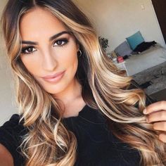 8 cortes perfectos para lucir tu cabello corto y lacio Hair Color Flamboyage, Balayage Blond, Balayage Blonde, Frontal Hairstyles, Ombre Hair Color, Long Blonde, Hair Color Balayage, Long Blonde Hair, Strawberry Blonde