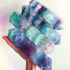 Crystal Vibes, Crystal Aesthetic, Pretty Rocks, Foto Art, Rainbow Fluorite, Minerals And Gemstones