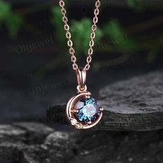 The necklace is handmade,very high quality!It can be made in white gold,rose gold or yellow gold with 14k or 18k. However for some people who are nickel allergic,I can also make it to 925 sterling silver to make you can wear it.Details:*6.5mm round lab alexandrite.*Side stone: peridot and moissanite.Chain: 16+2 Inches length. Alexandrite Necklace, Rutilated Quartz Ring, Alexandrite Ring, Beaded Jewels, Rose Quartz Ring, Morganite Ring, Aquamarine Rings, Turquoise Rings, Agate Ring