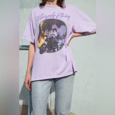 Nwot Oversized Fit Dope Tshirts, Neo Grunge, Oversize Tshirt Outfits, Prince Purple, Tokyo Street Fashion, Prince Purple Rain, Lavender Aesthetic, Mode Chanel, Purple Outfits