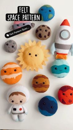 felt space pattern for kids to make with their own handmade toy rockets and planets