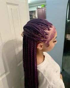 Dyed Braided Hairstyles, Purple Cornrows Braids, Violet Hair Black Women, Dark Purple Knotless Braids, Dyed Box Braids, Purple Hair On Brown Skin, Brown And Purple Braids, Purple Boho Braids, Purple Hair Peekaboo