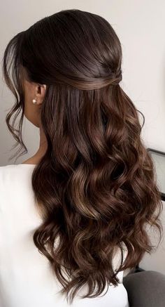 Half Up Half Down Curly Bridal Hair, Bridal Hair Down Brown, Soft Curls Half Up Half Down, Wedding Hair For Off Shoulder Dress, Medium Length Hair Styles Formal, Graduation Hairstyles With Cap Curls, 8th Grade Prom Hairstyles, Half Up Curled Hairstyles, Half Up Half Down Front View