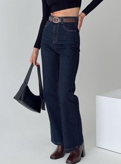 Zephee Wide Leg Jeans Dark Wash Dark Wide Jeans Outfit, Dark Wash Straight Jeans Outfit, Dark Blue Jeans Outfit Women, Cream Wide Leg Jeans, Dark Blue Straight Jeans, Dark Washed Jeans Outfit, Thrift Inspo, Blue Jean Outfits, Cream Jeans