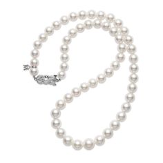 Crafted with expertly selected Akoya Pearls on a durable 18k White Gold strand, this timeless piece from our Everyday Essentials Collection exudes elegance and sophistication in its pure, natural White hue. Mikimoto Jewelry, Akoya Pearl Necklace, Glam Jewelry, Pearl Strands Necklace, Pearl Accessories, Graduation Necklace, Mikimoto Pearls, Bridal Accessories Jewelry, Pearl Strand