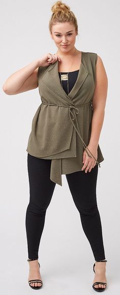 nice Lane Bryant - Lane Bryant Utility vest by http://www.polyvorebydana.us/curvy-girl-fashion/lane-bryant-lane-bryant-utility-vest/ Fitness Style, Utility Vest, Green Top, Look Plus, Mode Inspiration