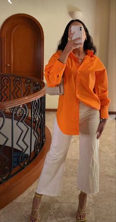 Orange Shirt Outfit, Outfits Modest, Modest Summer Outfits, Chique Outfits, Orange Outfit, Looks Street Style, Orange Shirt, Casual Chic Outfit