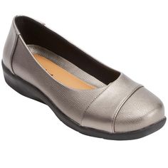 Lovely leather-like flats perfect for work or weekend wear. With comfort innovations like padded insoles and flexible, skid-resistant outsoles, there’s no question as to why these shoes will become your new go-to. Closed Toe Shoes, Wide Fit Shoes, Faux Leather Heels, Womens Jordans, Womens Ballet Flats, Gunmetal Grey, Mary Jane Flats, Round Toe Heels, Silver Shoes