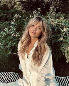 Long Hair With Bangs, Long Blonde, Trending Haircuts, Long Blonde Hair, Winter Trends, Hair Envy, Gorgeous Makeup