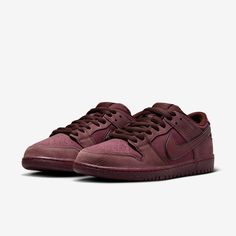 Brand: Nike Model: SB Dunk Low PRM Nickname: ' City Of Love Burgundy Crush'Colorway: Burgundy Crush / Dark Team RedSKU: FN0619-600Release Date: 02/09/2024 Nike Dunks Low, Dunks Low, Nike Skateboarding, Yeezy Boots, Nike Sb Dunk Low Pro, Outfit Inso, Nike Models, Ugg Tasman, Nike Sb Dunk Low