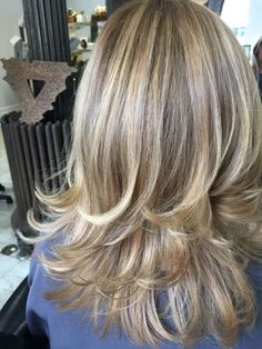 Cabello Hair, Layered Haircuts For Medium Hair, Medium Layered Hair, Brown Hair With Blonde Highlights, Blending Gray Hair, Haircuts For Medium Hair, Hair Color Highlights, Brown Blonde Hair, Long Layered Hair