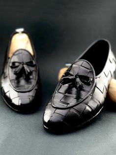 Product: Calf Leather Bespoke Shoes  Color code: Black  Shoes Material: Calf-Leather  Available Size: 39-40-41-42-43-44-45-46  Package Include: Shoes Only Black Tassel Loafers With Rubber Sole, Black Slip-on Tassel Loafers With Rubber Sole, Formal Black Tassel Loafers, Black Tassel Loafers With Leather Sole, Black Leather Luxury Tassel Loafers, Luxury Black Leather Tassel Loafers, Black Slip-on Tassel Loafers With Leather Sole, Black Tassel Slip-on Loafers, Black Tassel Loafers With Brogue Detailing