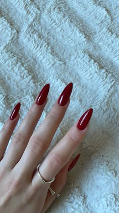 Red Nails Pointy, Dark Cherry Red Nails, Red Nails Simple, Nails Theory, Simple Red Nails, Red Nails Aesthetic, Unghie Sfumate, Colourful Nails