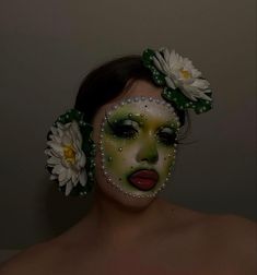 Theatrical Makeup, Cool Makeup Looks, Unique Makeup, Bold Makeup, Creative Eye Makeup