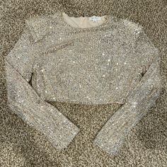 Nwot Fully Sequined & Pearls Lined Shoulder Pads Full Zip Back Color May Vary Do To Lighting Smoke Free/Pet Friendly Home Long Sleeve Tops For Wedding Party Season, Long Sleeve Tops For Wedding And Party Season, Evening Long Sleeve Crop Top For Party Season, Elegant Long Sleeve Sequined Crop Top, Long Sleeve Sequin Tops For Wedding, Long Sleeve Sequined Wedding Top, Fitted Long Sleeve Crop Top For Festive Occasions, Chic Long Sleeve Sequined Crop Top, Pearl Crop Top