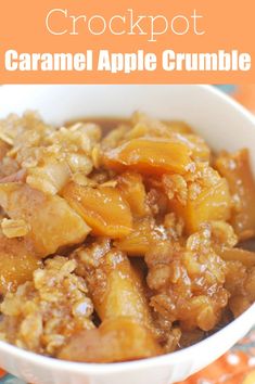 this slow cooker caramel apple crumble is so good it's ready to be eaten