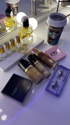 Formal Makeup, Beauty Natural Products, Pink Girly Things, Makeup Obsession, Luxury Makeup, Makeup Goals, Makeup Essentials, Pretty Makeup