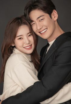 Korean Photoshoot, Wedding Photoshoot Poses, Pre Wedding Poses