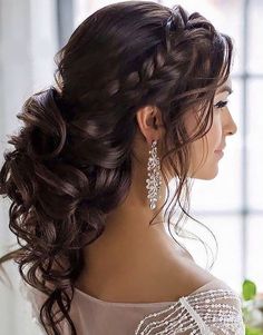 Wedding Reception Hairstyles, Reception Hairstyles, Trendy We Fryzurach, Quinceanera Hairstyles, Quince Hairstyles, Homecoming Hairstyles Updos, Hair Buns, Updos For Medium Length Hair, Long Hair Updo