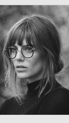 Flequillo Emily Labowe, Bangs Glasses, Bangs And Glasses, Short Bangs, How To Style Bangs, Wispy Bangs, Jane Birkin, Chatelaine