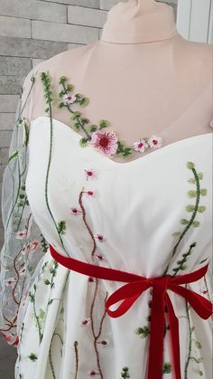 This unique and romantic maternity dress is made with a special attention to details. High quality textiles and finishing used to make the garment as neat as it can be. For more maternity gowns, please access https://www.etsy.com/shop/LidiasBoutiqueDesign?ref=seller-platform-mcnav&section_id=26895660. If you're interested in girls dresses and boleros, please access https://www.etsy.com/shop/LidiasBoutiqueDesign?ref=seller-platform-mcnav§ion_id=23168855. We also recommend our hair accessories Black Elopement, Maternity Photo Shoot Dress, Wedding Dress Maternity, Maternity Wedding Dress, Wedding Dress Floral, Photo Shoot Dress, Maternity Wedding, Maternity Photo Shoot, Pregnant Wedding