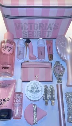 Spoiled Aesthetic, Ideas Para 15, Pink Girly Things Accessories, Victoria Secret Aesthetic, Victoria Secret Perfume Body Spray, Victoria's Secret Aesthetic, Victoria's Secret Perfume, Pink Everything, Victorias Secret Set