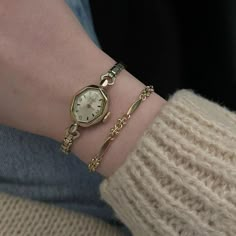 Aesthetic Vintage Watch, Vintage Watches For Women, Women Vintage Watch, Womens Vintage Watch, Vintage Wrist Watch Women, Vintage Watches Aesthetic, Vintage Watch Aesthetic, Vintage Jewelry Aesthetic