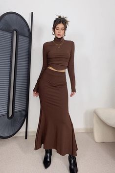 Item Type: BottomsMaterial: Cotton BlendPattern: PlainColor: Purple. Coffee. GraySize: S. M. L Size (CM): Length Waist Hip S 84 55-68 68-84 M 86 59-72 72-88 L 88 63-76 76-92 Fitted Long Brown Skirt, Fitted Brown Long Sleeve Sets, Fitted Two-piece Skirt For Fall, Fall Two-piece Fitted Skirt, Fitted Two-piece Long Skirt, Spring Brown Fitted Maxi Skirt, Fitted Brown Sets For Fall, Fitted Brown Skirted Bottoms, Brown Fitted Maxi Skirt For Party