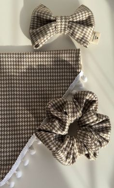 two pieces of fabric with bows on them