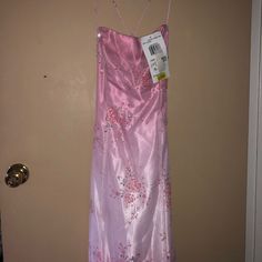 Never Worn !! New With Tags !! My Sister Decided To Have A Different Dress So She Never Wore This !! Dont Know If I Wanna Sell This But If Anyone Is Interested Create A Bundle And Message Me Tangled Hoco Theme Dress, Y2k Hoco Dress, 2000 Prom Dress, Vintage Prom Dresses 90s, 2000s Dresses, Prom Dress Y2k, 90s Prom Dresses, Y2k Prom Dress, Dresses 90s