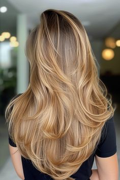 70+ Gorgeous Hair Color Trends For 2024 Honey Blonde Hair Long Layers, Sunny Hair Color, Long Hair With Layers And Highlights, Honey Blonde Layered Hair, Long Blonde Highlighted Hair, Warm Balayage Blonde, Long Layered Hair Blonde, Honey Babylights