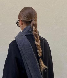 Low Hairstyles For Long Hair, Scandinavian Hairstyles, Minimalist Hair Accessories, روتين العناية بالبشرة