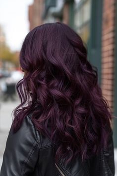 The Hottest Shades of Burgundy Hair Color for 2024 - Flo's Blog Mauve Purple Hair, Dark Color Hair Dye, Dark Hair Dye Colors, Purple Maroon Hair, Dark Purple Hair Aesthetic, Burgundy Hair Plum, Purple Fall Hair, Purple Dark Hair, Burgandy Hair Color