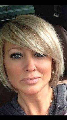 50 Short Bob Hairstyles 2015 � 2016 | http://www.short-haircut.com/50-short-bob-hairstyles-2015-2016.html Bob Haircut For Girls, Cute Bob Hairstyles, 2015 Hairstyles, Short Bob Haircuts, Penteado Cabelo Curto, Cute Hairstyles For Short Hair, Hairstyles For Round Faces, Short Bob Hairstyles, Hairstyles Short