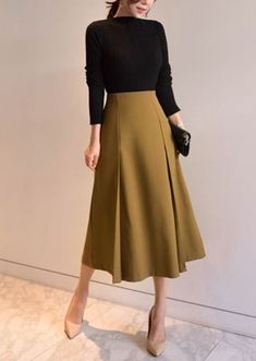 Fesyen Islam, Rok Outfit, Projek Menjahit, Skirt Midi, Looks Chic, Work Outfits Women, Skirt Design