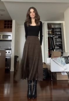 Normal Style Outfit, Dark Academia Going Out Outfit, Skirt And Tall Boots Outfit Winter, Dark Academia Inspo Outfit, Anathema Device Outfit, Office Inspo Outfit, Work Outfits Long Skirt, Elegant Artsy Outfit, Office Fashion Women Work Outfits Business Casual