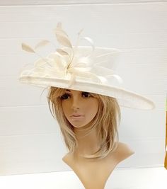 Stunning Ivory Sinamay Hat  with pale gold feathers..with looped trim ,biot /coque feathers.Occasion hat....bag seperate purchase Poppy Red Wedding, Statement Hat, Large Brim Hat, Gold Feathers, Style Looks