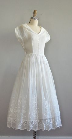 Tlc Waterfalls, 1960s Women, Summer Clothes Collection, Dresses 1950s, Christmas Outfit Ideas, White Summer Dress, Clothes Vintage, Clothing Vintage, Clothes Summer