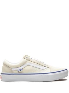 Cream white suede/canvas Old Skool low-top sneakers from VANS featuring round toe, flat rubber sole, front lace-up fastening and gum-rubber sole. These styles are supplied by a premium sneaker marketplace. Stocking only the most sought-after footwear, they source and curate some of the most hard to find sneakers from around the world.. | Vans Old Skool low-top sneakers Vans Azul, Cream Sneakers, Vans Vintage, Vans Old Skool Low, Vans Old School, Old School Vans, Vans Skate, Blue Vans, Vans Shop