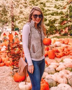 Ready for Fall and pumpkin patches with this white thermal and reversible vest #style #fashion #fallfashion Pumpkin Patches, Sherpa Vest, Vest Style, Winter Gear, Reversible Vest, Ready For Fall, Tiffany Jewelry, Thermal Top