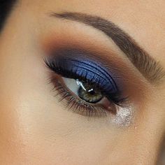 make up guide Navy blue eye with glitter inner corner. make up glitter;make up brushes guide;make up samples; Your Something Blue Wedding Inspiration for your Wedding Day #blueweddinginspiration #bluewedding #weddinghair #blueweddingmakeup #weddingmakeupideas Make Up Brushes Guide, Make Up Guide, Wedding Makeup Blue, Party Eye Makeup, Blue Wedding Inspiration, Formal Makeup