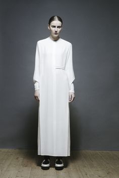 Atifa Rasooli -- a/w 2012 Avant Guard, Headband Styles, Hijab Style, White Fashion, Trendy Dresses, Minimal Fashion, Edgy Fashion, Fashion Details, Simple Dresses