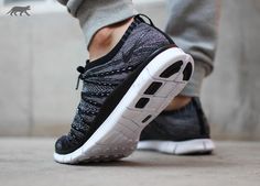 Nike Free Flyknit NSW "Oreo" Sneaker Bar, Nike Free Flyknit, Custom Sneakers, Adidas Tubular Defiant, Wedge Sneaker, Nike Sportswear, Nike Free, Leather Sneakers, Oreo