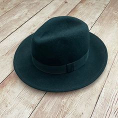 Green Felt Fedora Hat. One Size New With Tags Tags Plt Missguided Zara Fashion Nova Urban Outfitters Free People Hm Vintage Summer Winter Parisian Paris Beige Light Brown Nude Black Grey Gray Hm H&M French Felt Fedora, Zara Fashion, Beige Light, Green Wool, Fedora Hat, Summer Winter, Vintage Summer, Black Grey, Wool Felt