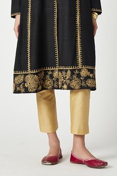 Black jacket kurta featuring golden embroidery with side pockets. Paired with a contrast pant. - Aza Fashions Kurta With Pants, Band Collar, Embroidered Jacket, Pants Pattern, Black Jacket, Embroidered Silk, Full Sleeve, Aza Fashion, Black Women