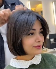 corte-de-cabelo-curto-9 Bob Haircut With Bangs, Trendy Hairstyle, Shot Hair Styles, Haircut And Color, Hair Color And Cut, Short Hair Haircuts