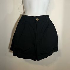 New With Tag Trendy Black Shorts For Day Out, Trendy Black High-waisted Shorts, Trendy High-waisted Shorts For Going Out, Forever 21 Black Bottoms With Built-in Shorts, Casual Black Bottoms From Forever 21, Black High-waisted Shorts For Day Out, Black Shorts For Going Out, Forever 21 High Waist Black Shorts, Trendy Forever 21 High-waisted Shorts