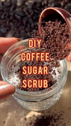 How to make a coffee scrub for cellulite: People call me skinny but when I tell them I have cellulite, they find it hard to believe. Yes folks, cellulite can also affect skinny people, especially th Cocoa Butter Formula Skin Therapy Oil, Diy Coffee Scrub, Dry Skin Diy, Natural Beauty Hacks, Coffee Sugar Scrub, Coffee Scrub Diy, Aloe Vera Hair Mask, Remove Unwanted Hair, Turmeric Health